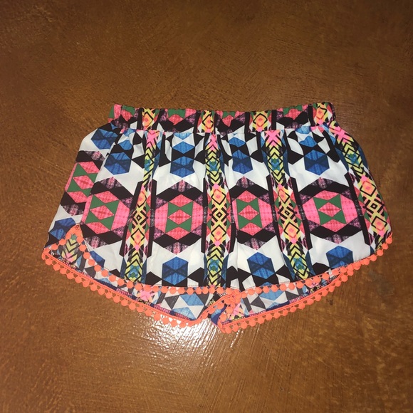 Giddy Up Glamour Aztec Neon Shorts Small - Picture 1 of 3